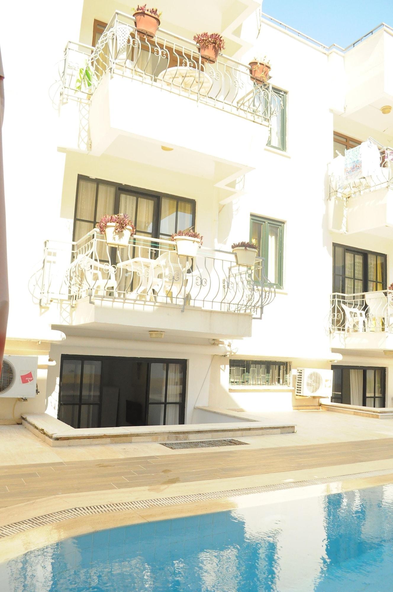 เคเมอร์ สูท Aparthotel เกเมร์ ภายนอก รูปภาพ