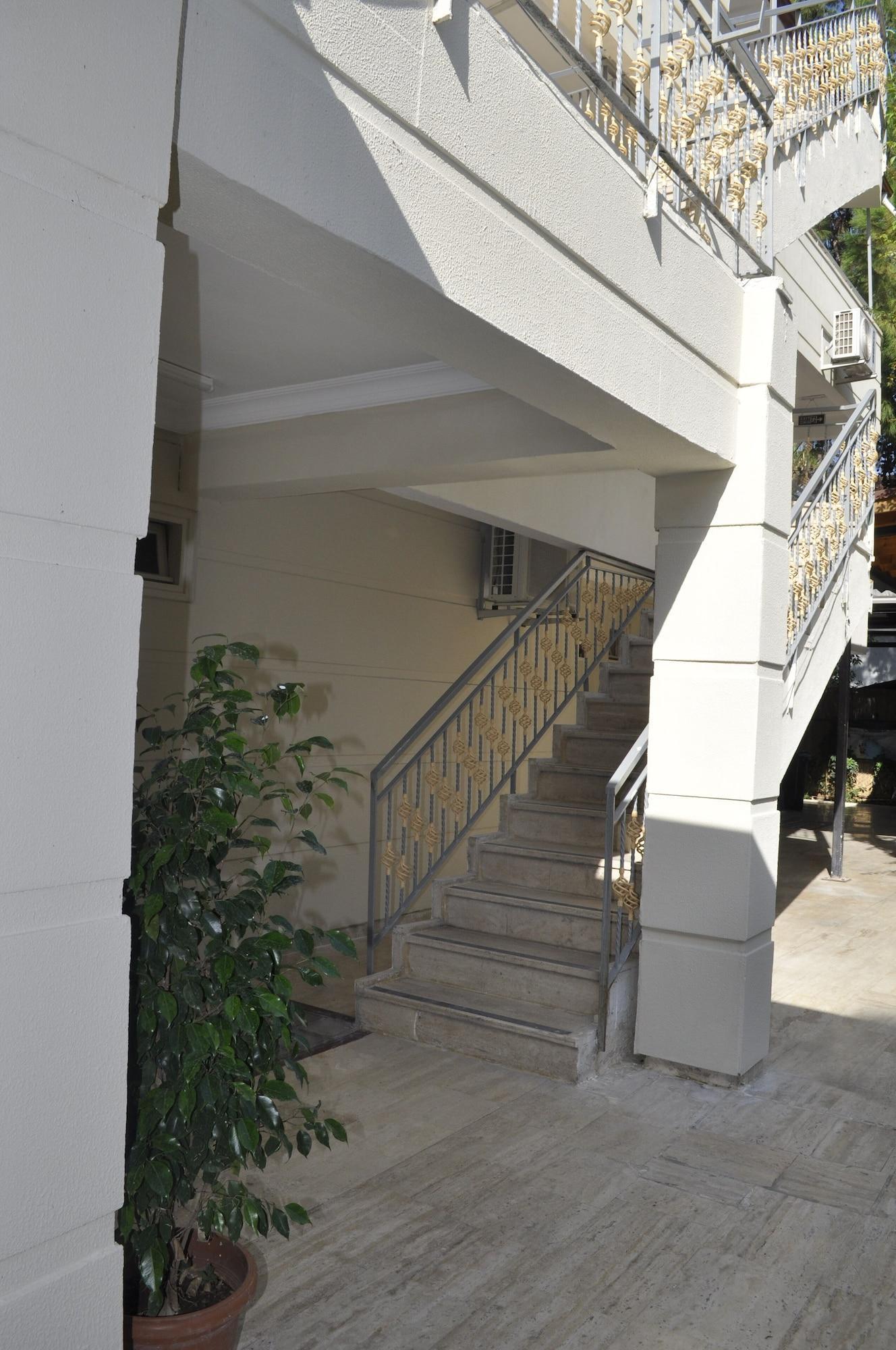 เคเมอร์ สูท Aparthotel เกเมร์ ภายนอก รูปภาพ